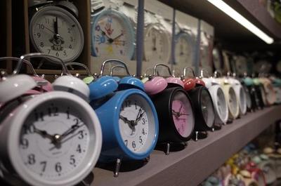 “吃改革飯長大”的義烏 品過“真理的味道”，闖出鐘表銷售的發(fā)展經(jīng)驗(yàn)