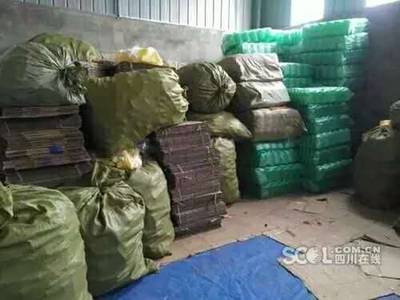 遂寧兩男子制售大量假\x26quot;藍(lán)月亮、立白\x26quot;等品牌洗護(hù)用品被查!